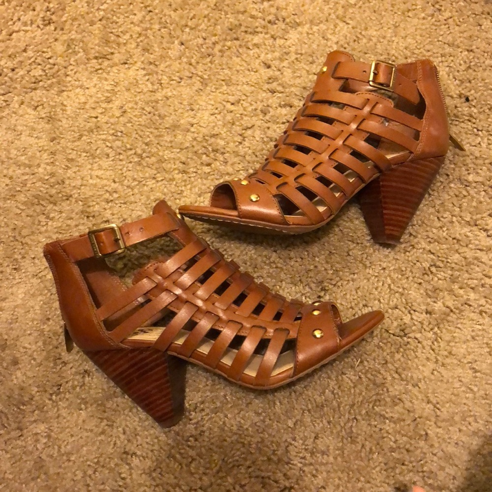 Vince Camuto 5.5 brown leather